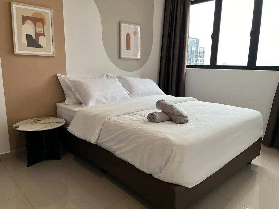 שאה אלאם Setia Alam 3R2B 6Pax Apartment